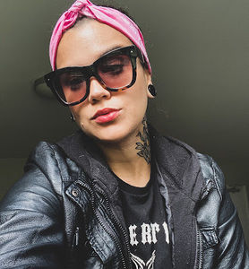 Meet your Posher, Samara